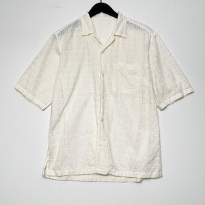 Mens GU white short sleeve button up eyelet shirt size M